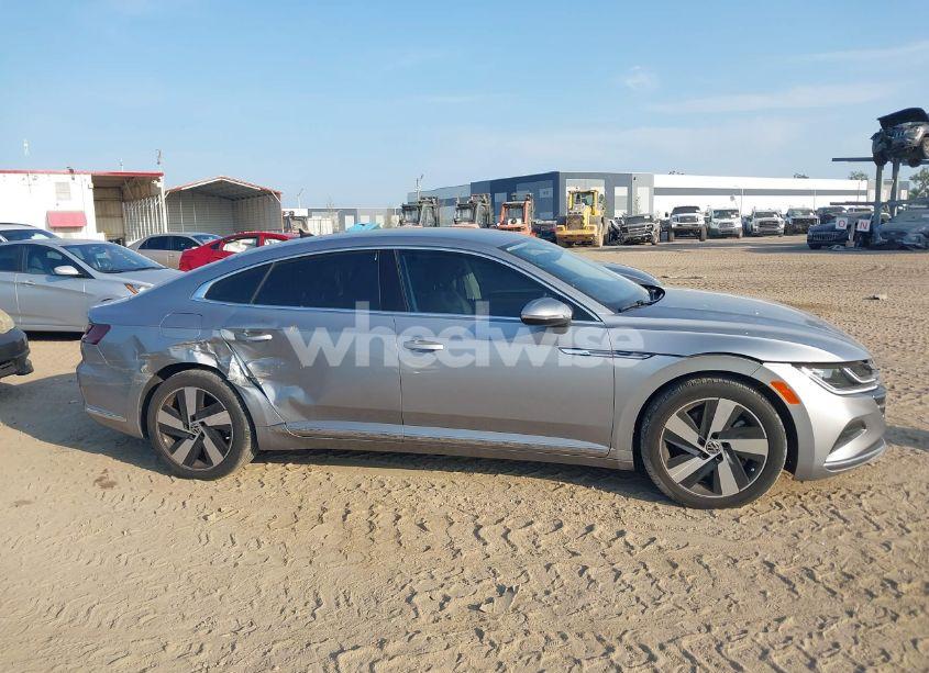 Photo 13 of 2021 Volkswagen Arteon SE (VIN WVWAR7AN2ME012169)