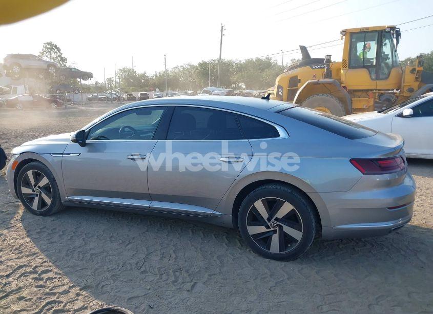 Photo 14 of 2021 Volkswagen Arteon SE (VIN WVWAR7AN2ME012169)
