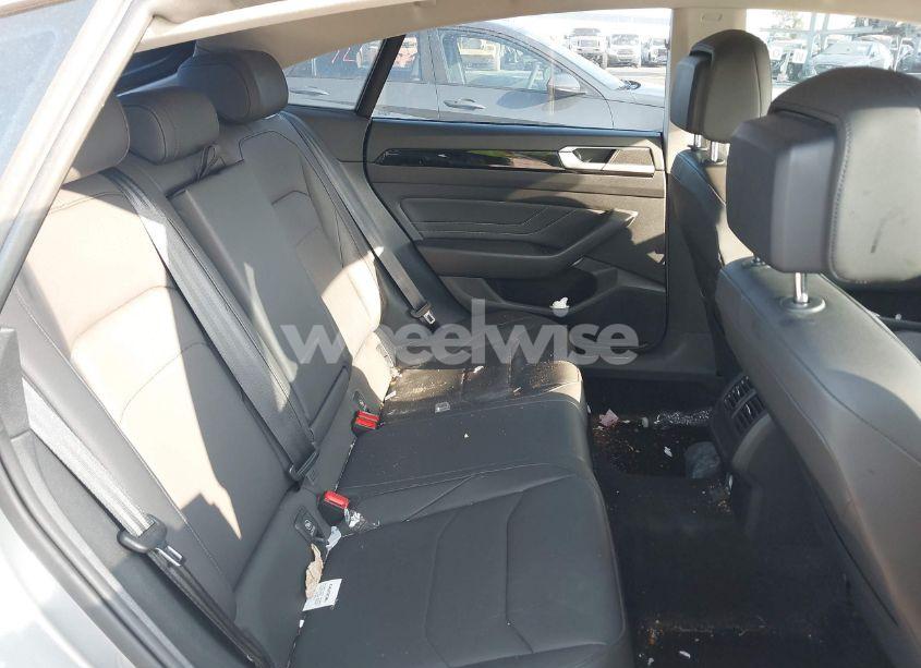 Photo 8 of 2021 Volkswagen Arteon SE (VIN WVWAR7AN2ME012169)