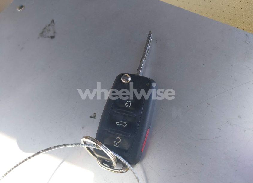 Photo 11 of 2010 Volkswagen Eos KOMFORT (VIN WVWBA7AH2AV018698)