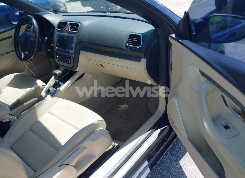 Photo 5 of 2010 Volkswagen Eos KOMFORT (VIN WVWBA7AH2AV018698)