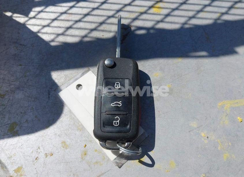 Photo 11 of 2010 Volkswagen Eos KOMFORT (VIN WVWBA7AH5AV011180)