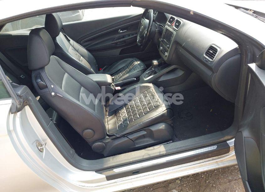 Photo 5 of 2010 Volkswagen Eos KOMFORT (VIN WVWBA7AH9AV022988)