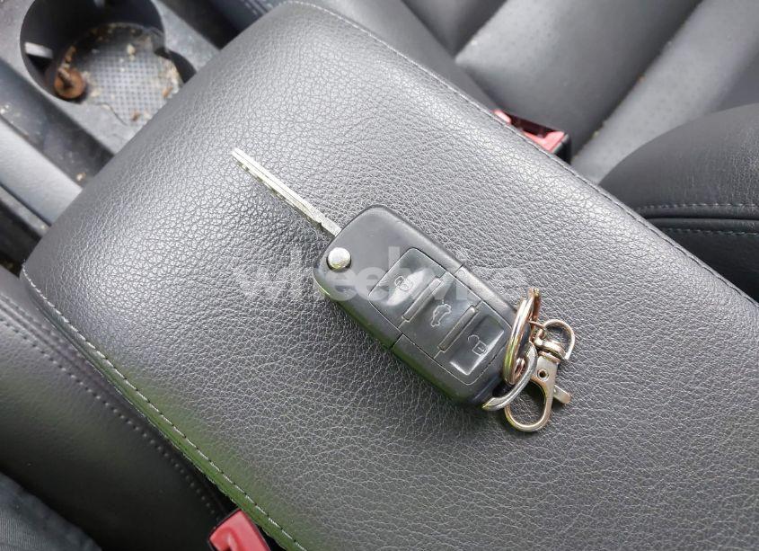 Photo 10 of 2005 Volkswagen Passat GLS (VIN WVWBD63B05E061856)