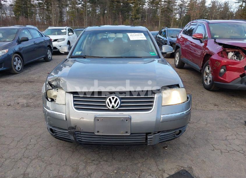 Photo 11 of 2005 Volkswagen Passat GLS (VIN WVWBD63B05E061856)