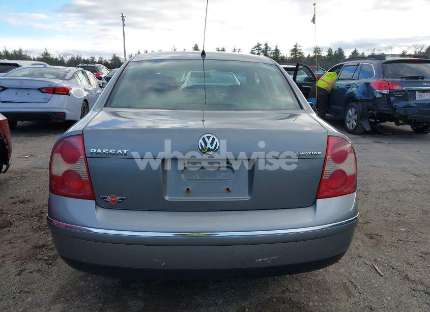Photo 15 of 2005 Volkswagen Passat GLS (VIN WVWBD63B05E061856)