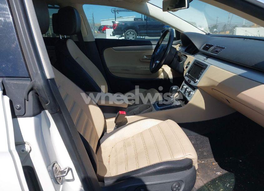 Photo 5 of 2013 Volkswagen Cc 2.0T SPORT (VIN WVWBP7AN7DE561439)