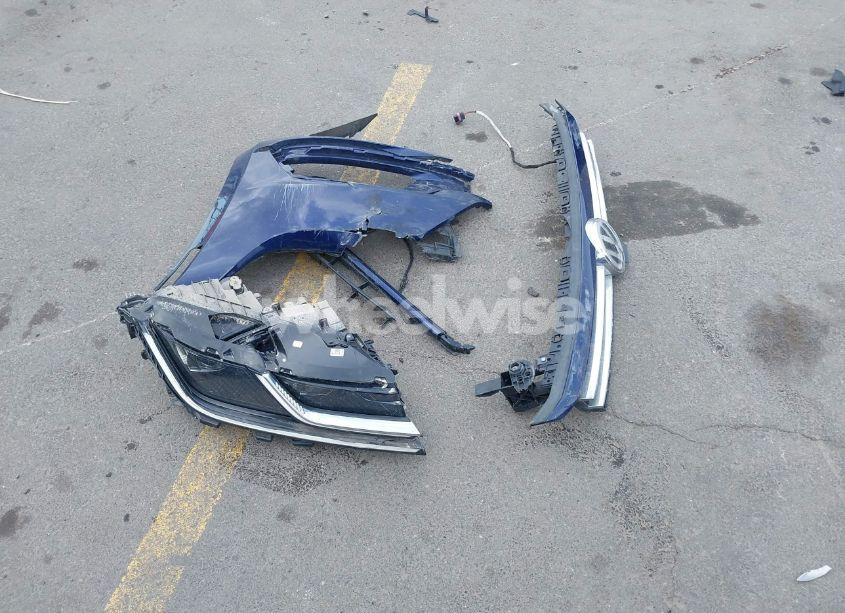 Photo 12 of 2019 Volkswagen Arteon 2.0T SE (VIN WVWBR7AN3KE030990)