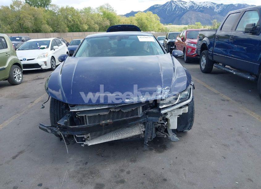 Photo 13 of 2019 Volkswagen Arteon 2.0T SE (VIN WVWBR7AN3KE030990)