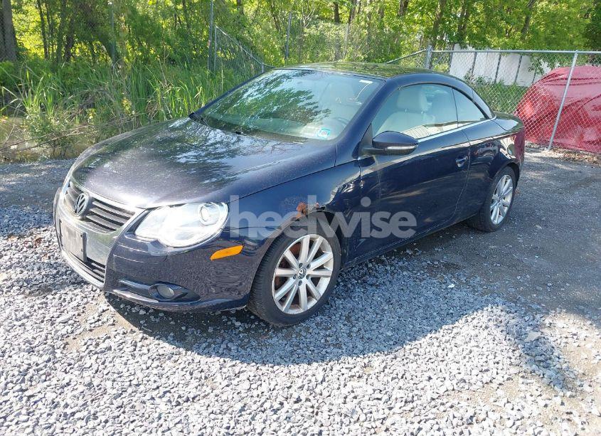 Photo 2 of 2011 Volkswagen Eos KOMFORT (VIN WVWBW7AH3BV004442)
