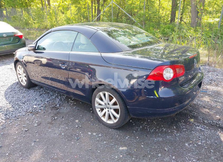 Photo 3 of 2011 Volkswagen Eos KOMFORT (VIN WVWBW7AH3BV004442)