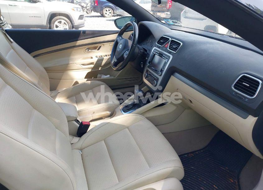 Photo 5 of 2011 Volkswagen Eos KOMFORT (VIN WVWBW7AH3BV004442)