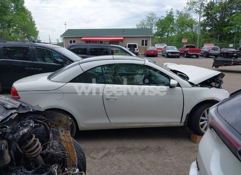 Photo 13 of 2012 Volkswagen Eos KOMFORT (VIN WVWBW7AH7CV019687)