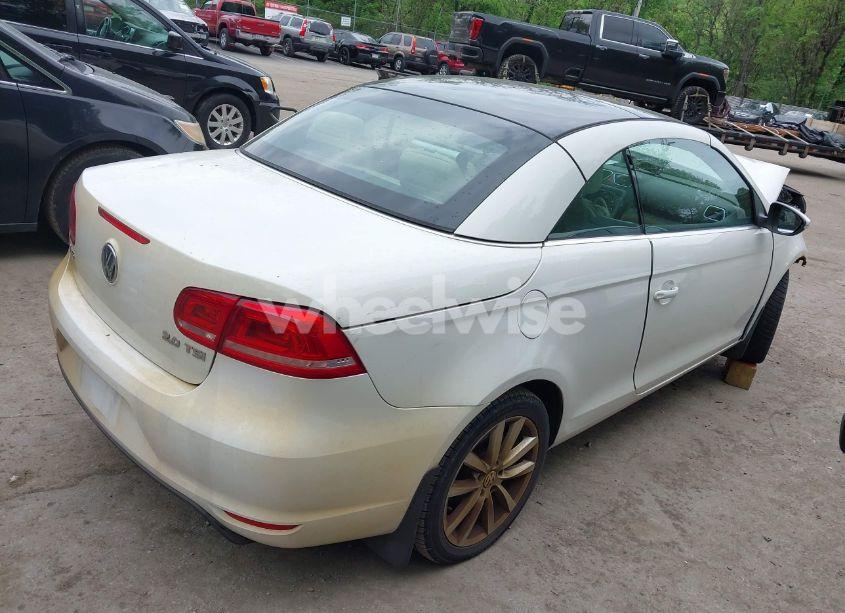 Photo 4 of 2012 Volkswagen Eos KOMFORT (VIN WVWBW7AH7CV019687)