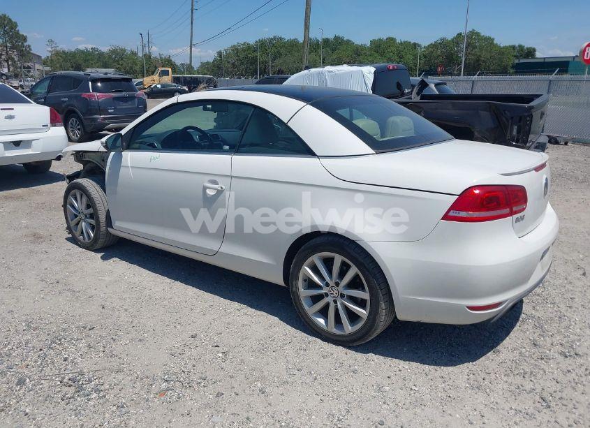 Photo 3 of 2012 Volkswagen Eos KOMFORT (VIN WVWBW7AH7CV019799)