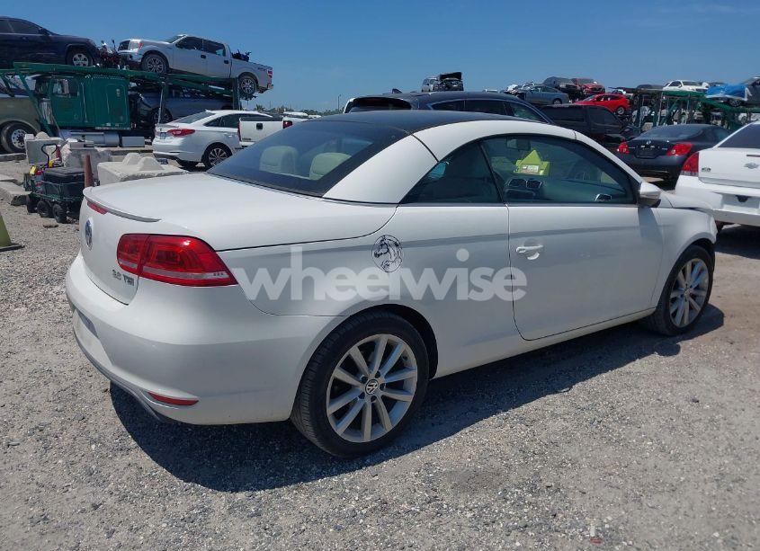 Photo 4 of 2012 Volkswagen Eos KOMFORT (VIN WVWBW7AH7CV019799)