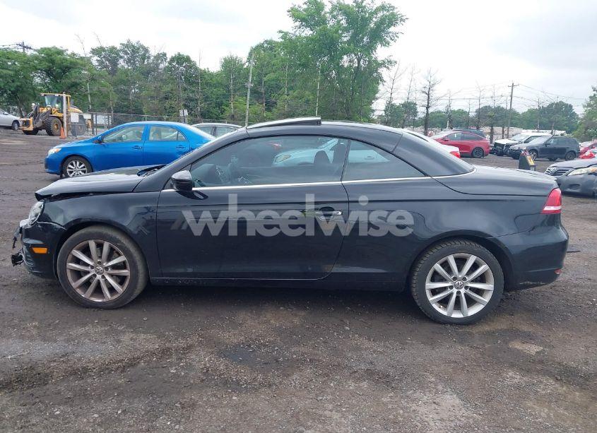 Photo 15 of 2014 Volkswagen Eos KOMFORT (VIN WVWBW8AH2EV003356)