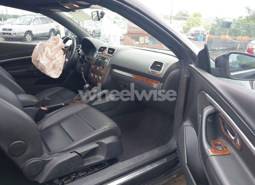 Photo 5 of 2014 Volkswagen Eos KOMFORT (VIN WVWBW8AH2EV003356)