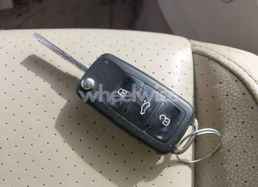 Photo 11 of 2013 Volkswagen Eos KOMFORT (VIN WVWBW8AH3DV001775)