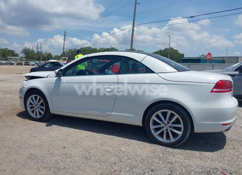 Photo 14 of 2015 Volkswagen Eos KOMFORT EDITION (VIN WVWBW8AH6FV002874)