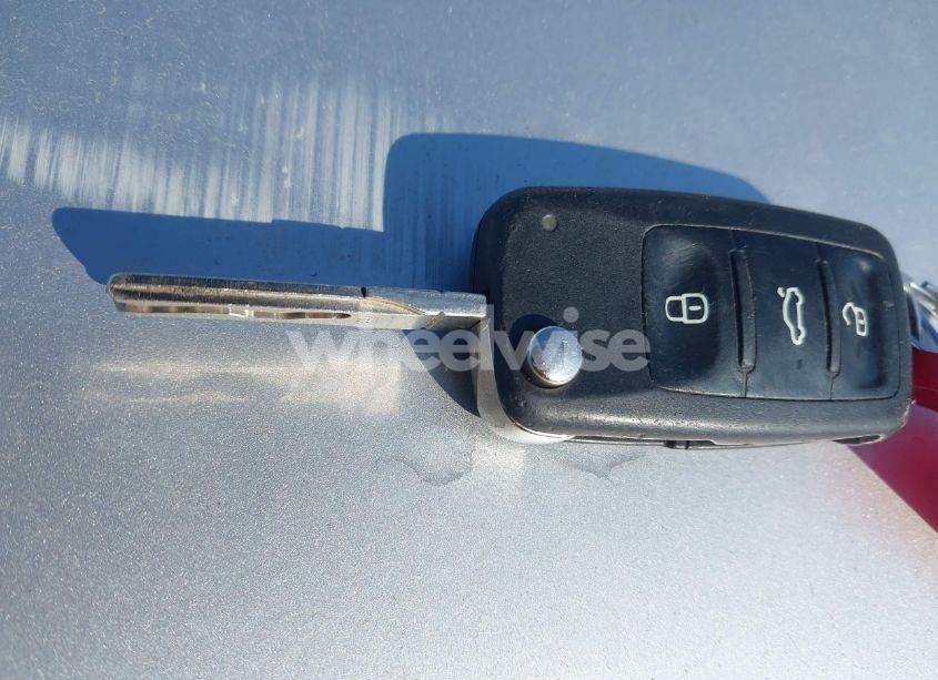 Photo 11 of 2015 Volkswagen Eos KOMFORT EDITION (VIN WVWBW8AH7FV004228)