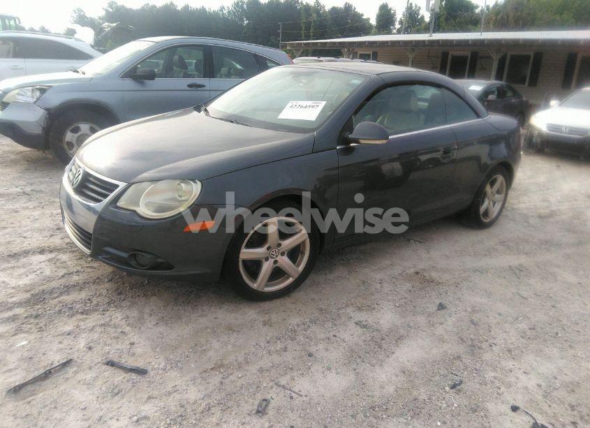 Photo 2 of 2007 Volkswagen Eos 2.0T (VIN WVWDA71F27V018751)