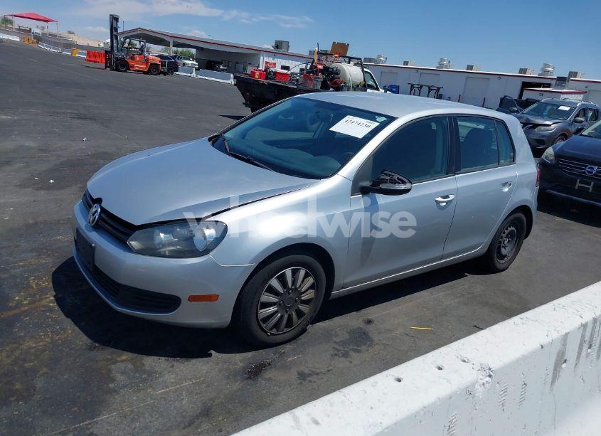 Photo 2 of 2013 Volkswagen Golf 2.5L 4-DOOR (VIN WVWDB7AJ0DW130293)