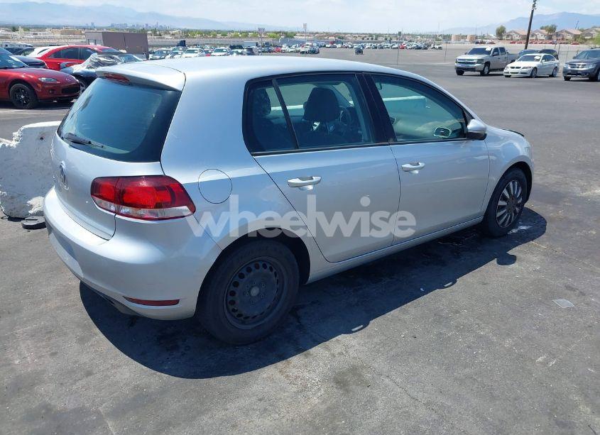 Photo 4 of 2013 Volkswagen Golf 2.5L 4-DOOR (VIN WVWDB7AJ0DW130293)