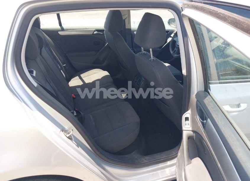 Photo 8 of 2013 Volkswagen Golf 2.5L 4-DOOR (VIN WVWDB7AJ0DW130293)