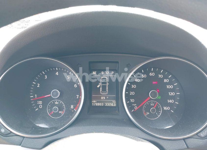 Photo 7 of 2010 Volkswagen Golf 4-DOOR (VIN WVWDB7AJ1AW385708)