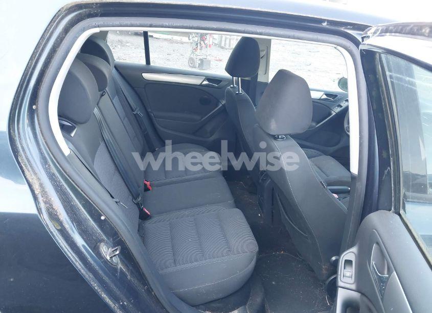 Photo 8 of 2012 Volkswagen Golf 2.5L 4-DOOR (VIN WVWDB7AJ4CW198112)