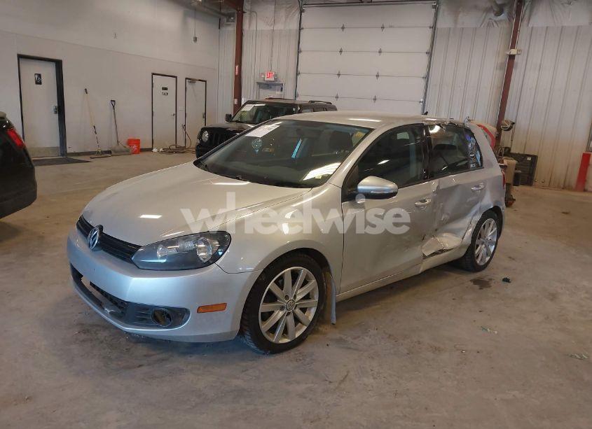 Photo 2 of 2011 Volkswagen Golf TDI 4-DOOR (VIN WVWDM7AJ4BW144415)