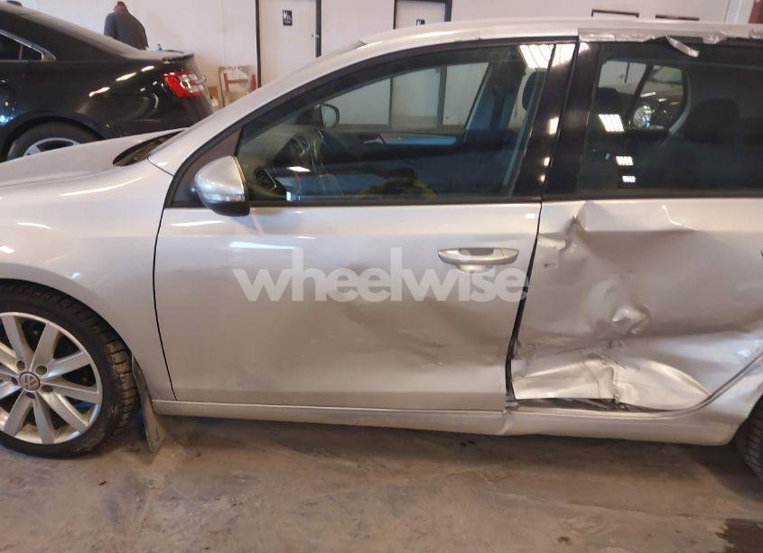 Photo 6 of 2011 Volkswagen Golf TDI 4-DOOR (VIN WVWDM7AJ4BW144415)