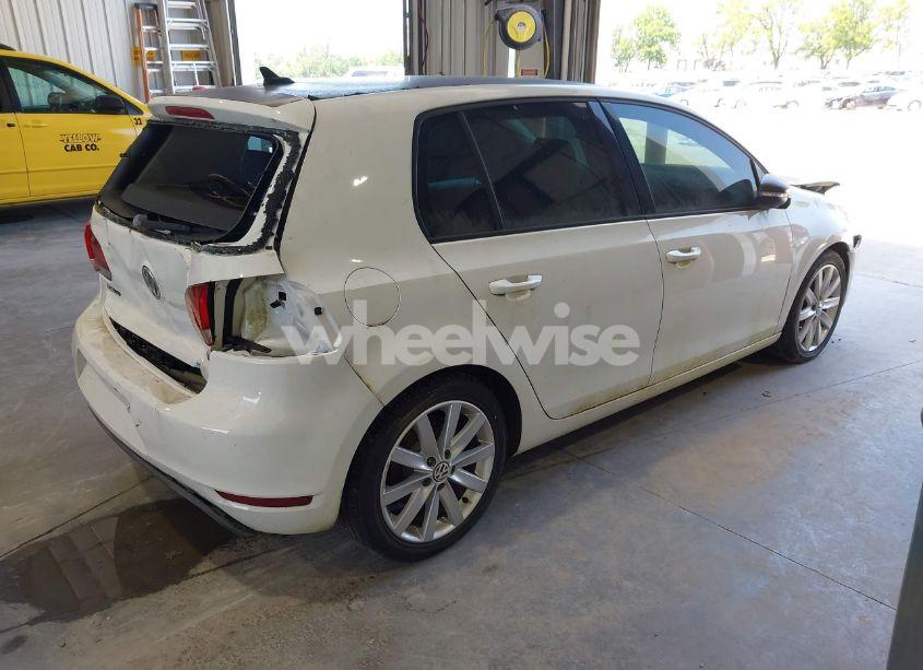 Photo 4 of 2011 Volkswagen Golf TDI 4-DOOR (VIN WVWDM7AJ4BW157813)