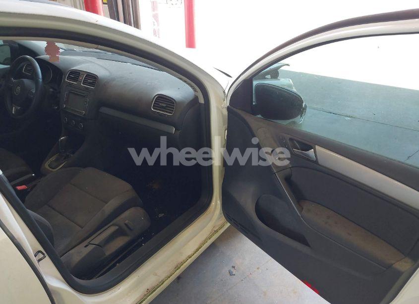 Photo 5 of 2011 Volkswagen Golf TDI 4-DOOR (VIN WVWDM7AJ4BW157813)