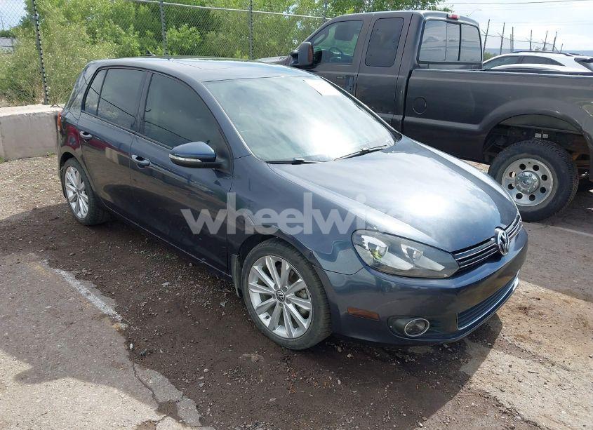 2012 Volkswagen Golf (VIN WVWDM7AJ5CW133618) main photo