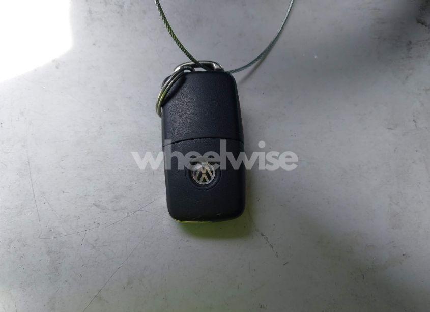 Photo 11 of 2012 Volkswagen Golf (VIN WVWDM7AJ5CW133618)