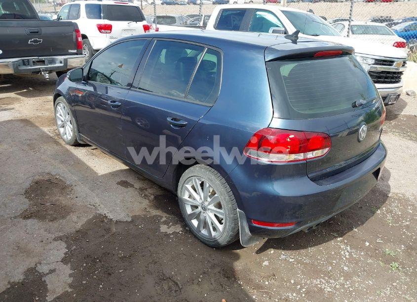 Photo 3 of 2012 Volkswagen Golf (VIN WVWDM7AJ5CW133618)