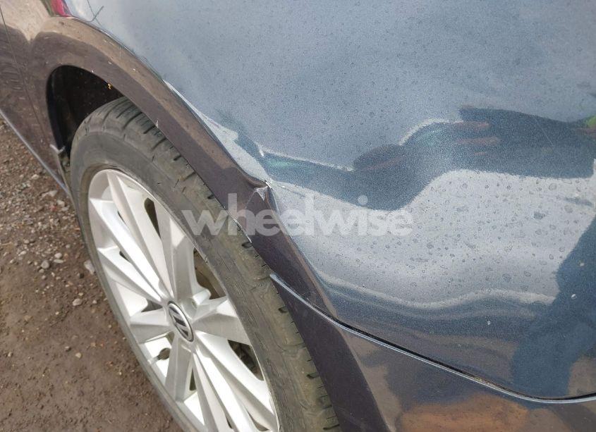 Photo 6 of 2012 Volkswagen Golf (VIN WVWDM7AJ5CW133618)