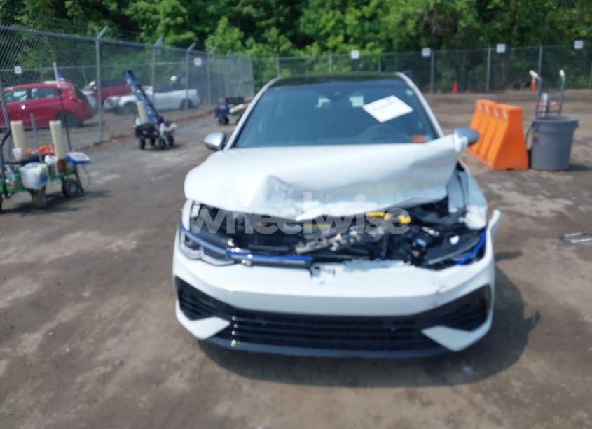 Photo 13 of 2024 Volkswagen Golf R 2.0T (VIN WVWEB7CD6RW231700)