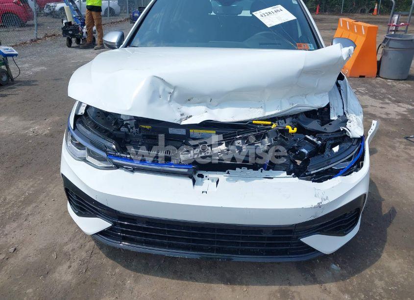 Photo 18 of 2024 Volkswagen Golf R 2.0T (VIN WVWEB7CD6RW231700)