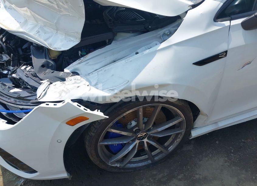 Photo 22 of 2024 Volkswagen Golf R 2.0T (VIN WVWEB7CD6RW231700)