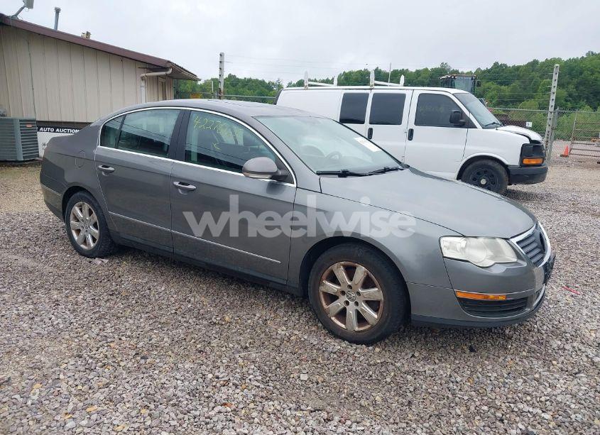 2006 Volkswagen Passat 2.0T (VIN WVWEK73C36P109793) main photo