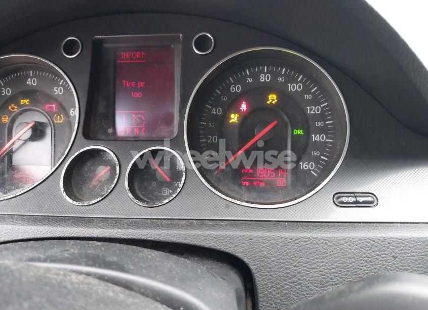 Photo 7 of 2006 Volkswagen Passat 2.0T (VIN WVWEK73C36P109793)