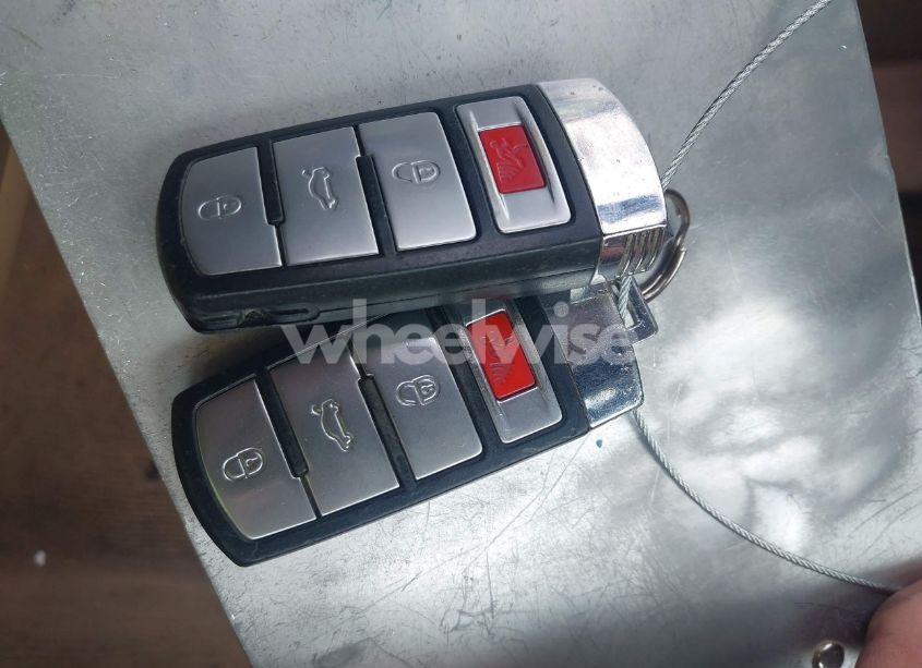 Photo 11 of 2007 Volkswagen Passat 2.0T (VIN WVWEK73C47P104958)