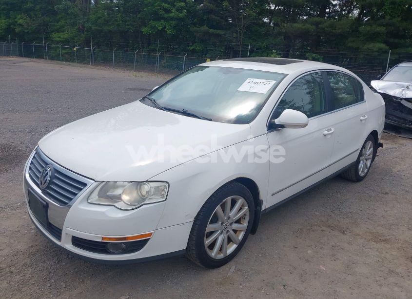Photo 6 of 2007 Volkswagen Passat 2.0T (VIN WVWEK73C47P104958)