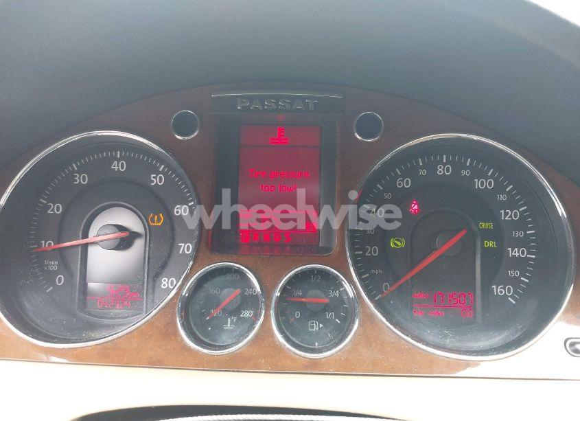 Photo 7 of 2007 Volkswagen Passat 2.0T (VIN WVWEK73C47P104958)