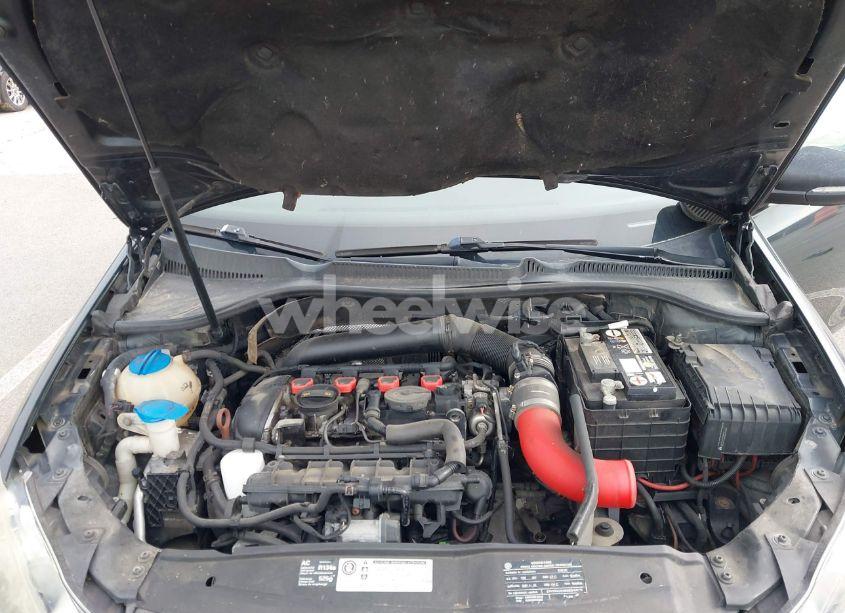 Photo 10 of 2010 Volkswagen Gti 2-DOOR (VIN WVWEV7AJ2AW377824)