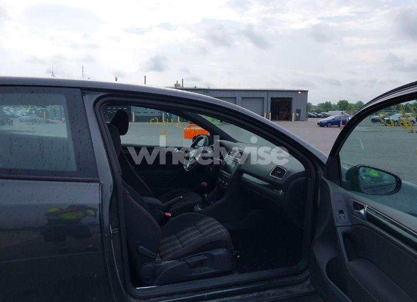 Photo 5 of 2010 Volkswagen Gti 2-DOOR (VIN WVWEV7AJ2AW377824)