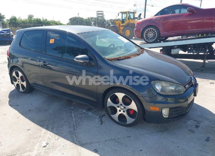 2010 Volkswagen Gti 2-DOOR (VIN WVWEV7AJ4AW394267) main photo